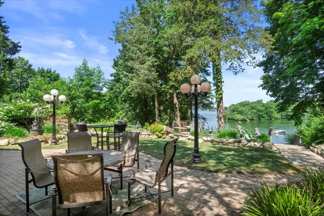 $3,099,000 | W335N5511 Island View Lane, Merton, WI 53058