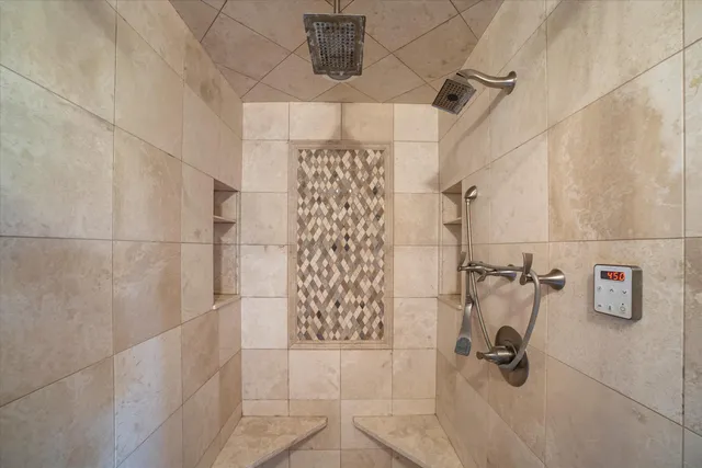 $3,099,000 | W335N5511 Island View Lane, Merton, WI 53058