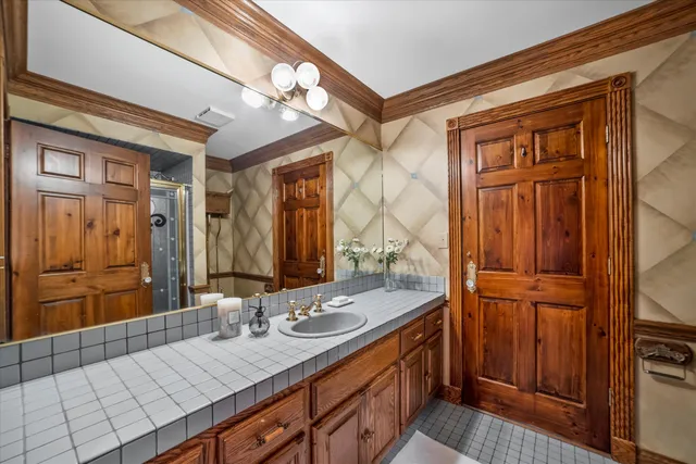 $3,099,000 | W335N5511 Island View Lane, Merton, WI 53058