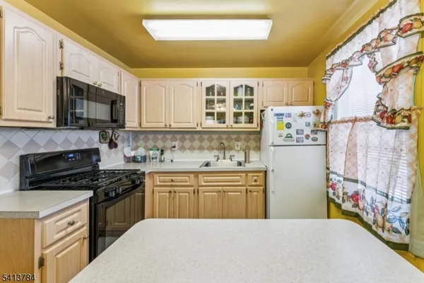 $230,000 | 925 East Front Street, Unit 66, Plainfield, NJ 07062