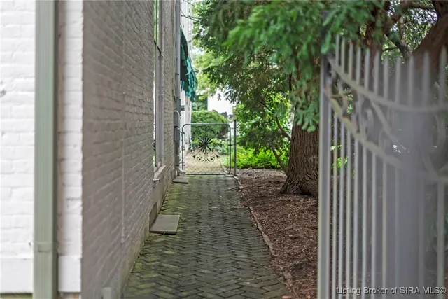 $675,000 | 416 East 2nd Street, Madison, IN 47250