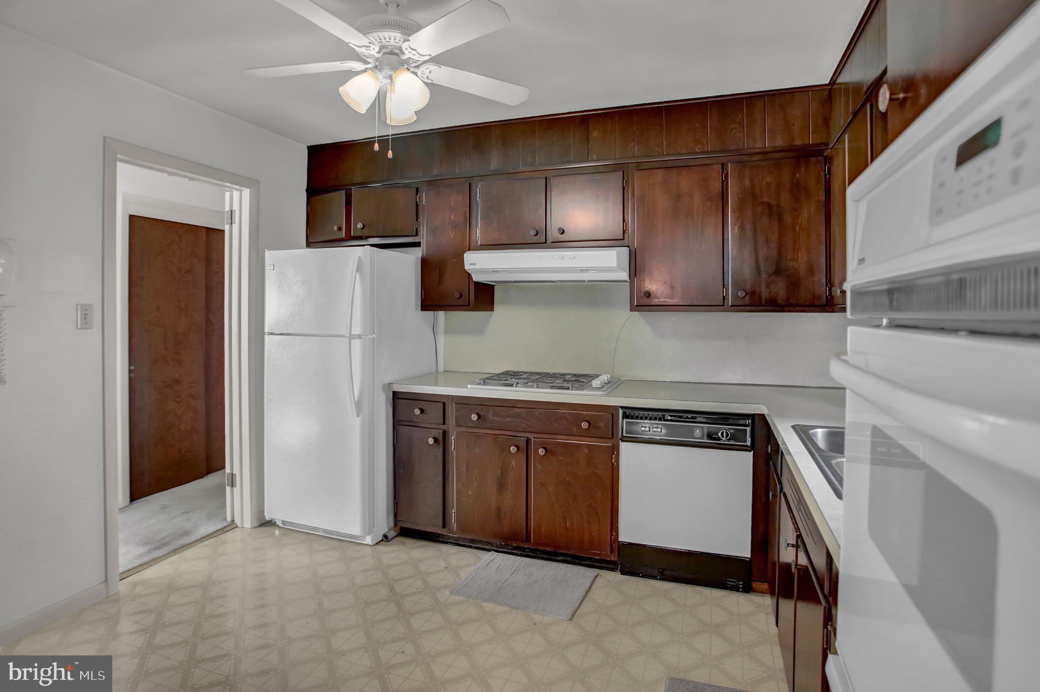 453 Belair Drive Lancaster, PA 17601 - Photo 11 of 26 Gallery Image 11