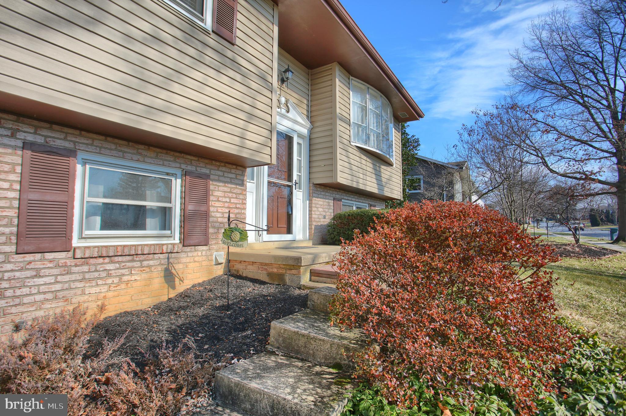 453 Belair Drive Lancaster, PA 17601 - Photo 4 of 26 Gallery Image 4