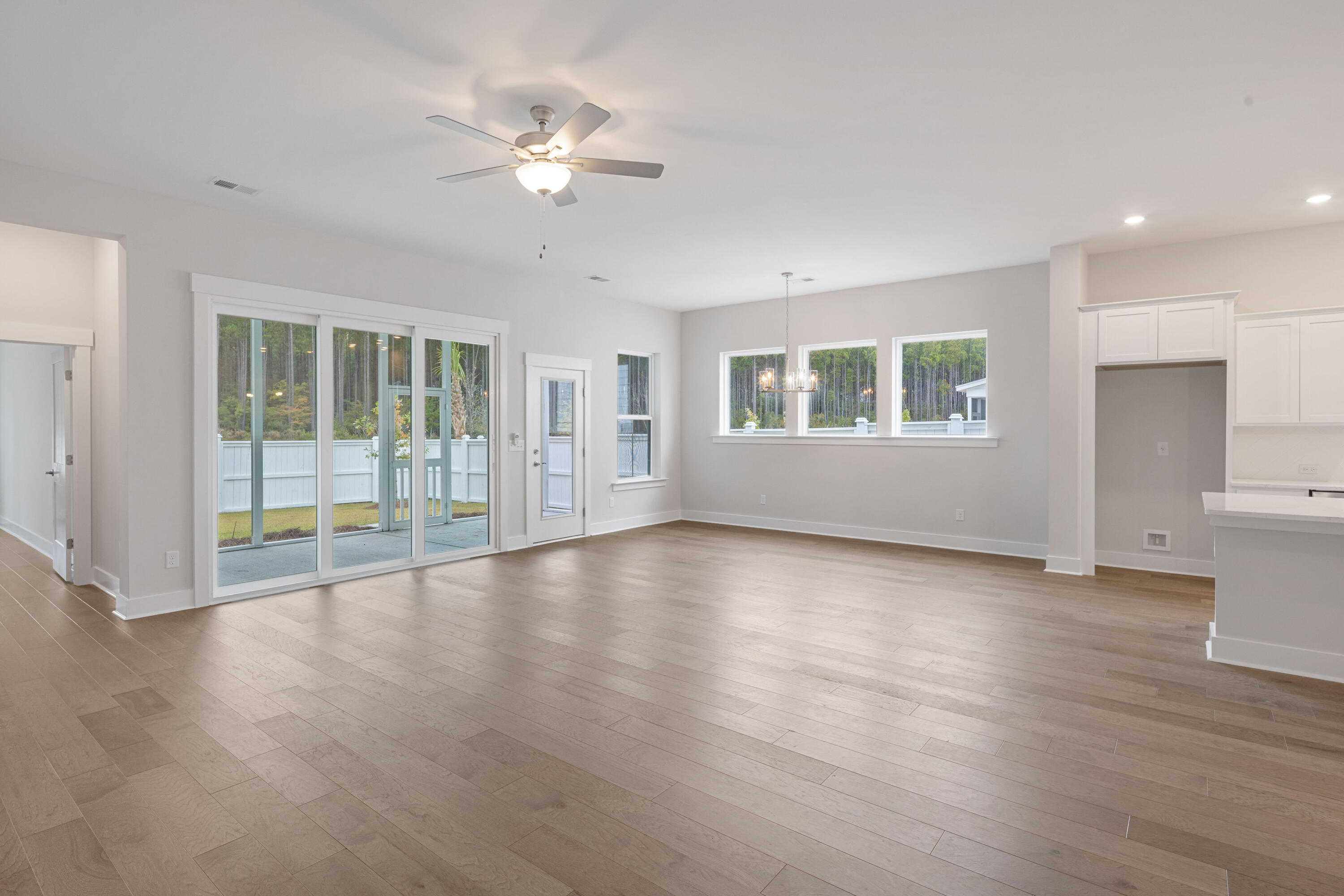 434 Brightside Trail Summerville, SC 29486 - Photo 10 of 35 RGP_4724