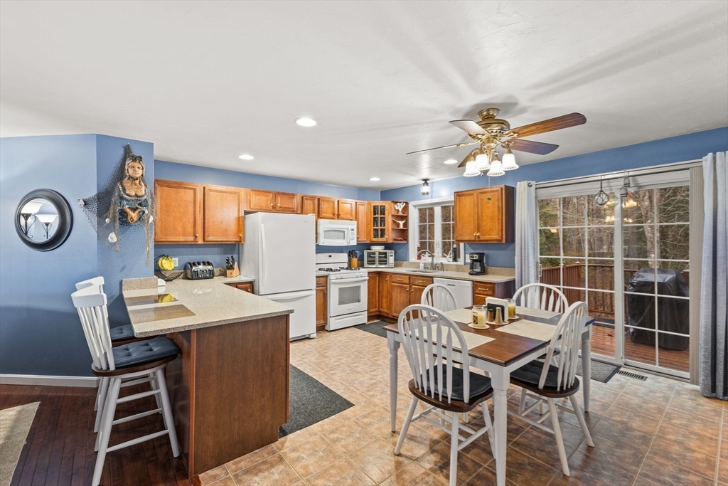 32 Ridge Drive, Unit 32 Middleboro, MA 02346 - Photo 8 of 41 Gallery Image 8