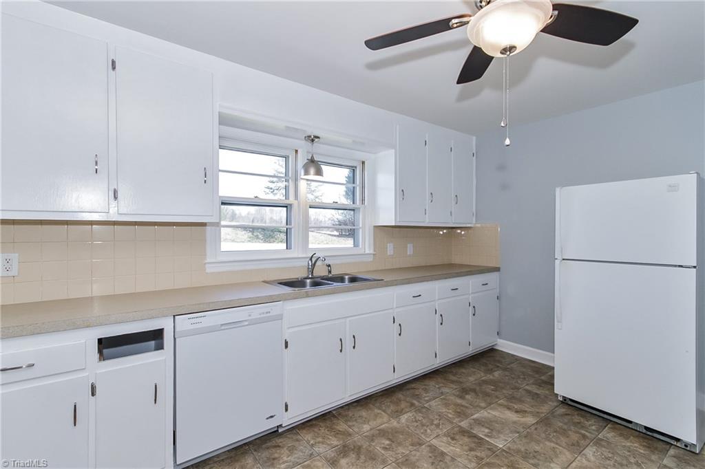 5539 Bunch Road Oak Ridge, NC 27310 - Photo 11 of 22