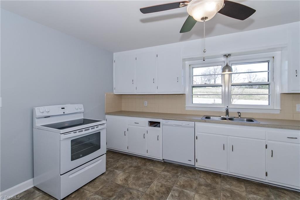 5539 Bunch Road Oak Ridge, NC 27310 - Photo 12 of 22