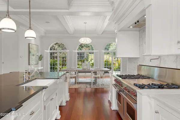 $6,595,000 | 62 Summersweet Lane, New Canaan, CT 06840