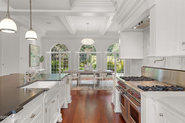 $6,595,000 | 62 Summersweet Lane, New Canaan, CT 06840