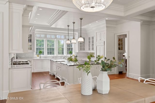 $6,595,000 | 62 Summersweet Lane, New Canaan, CT 06840