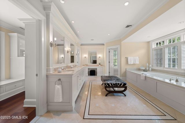 $6,595,000 | 62 Summersweet Lane, New Canaan, CT 06840