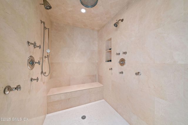 $6,595,000 | 62 Summersweet Lane, New Canaan, CT 06840