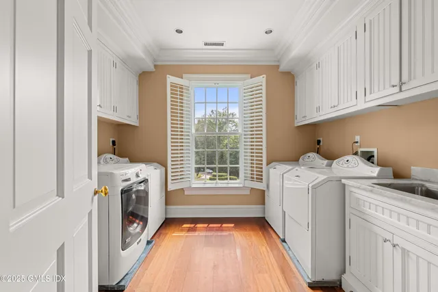 $6,595,000 | 62 Summersweet Lane, New Canaan, CT 06840