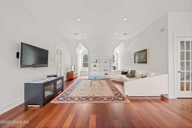 $6,595,000 | 62 Summersweet Lane, New Canaan, CT 06840