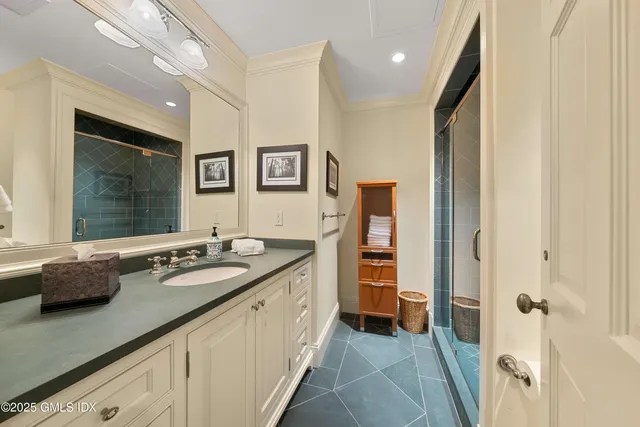 $6,595,000 | 62 Summersweet Lane, New Canaan, CT 06840