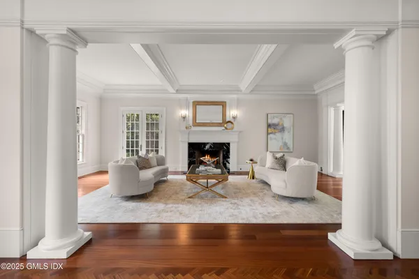 $6,595,000 | 62 Summersweet Lane, New Canaan, CT 06840