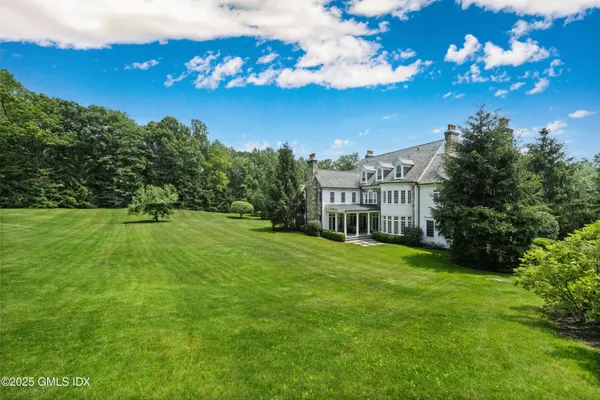 $6,595,000 | 62 Summersweet Lane, New Canaan, CT 06840