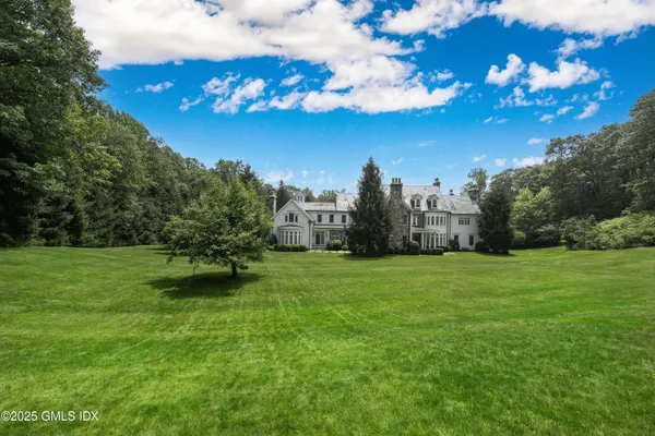 $6,595,000 | 62 Summersweet Lane, New Canaan, CT 06840