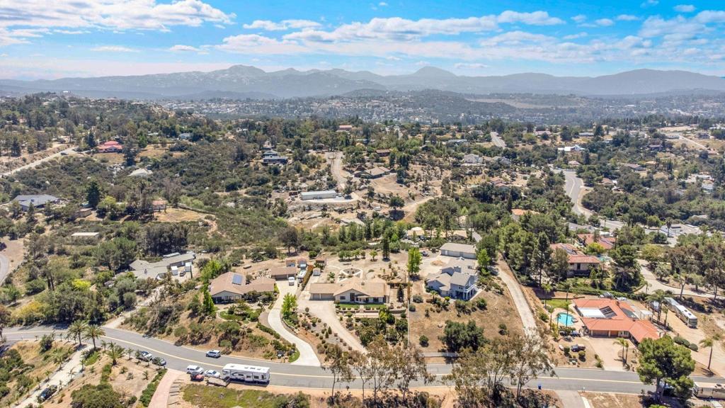 2577 Starkey Way Alpine, CA 91901 - Photo 32 of 54