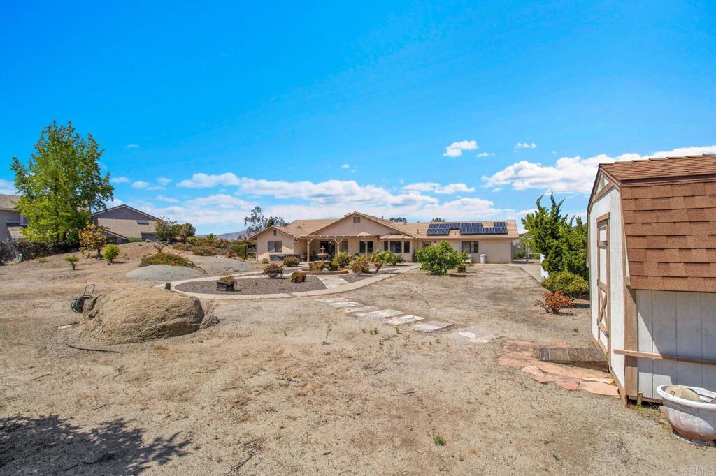 2577 Starkey Way Alpine, CA 91901 - Photo 35 of 54