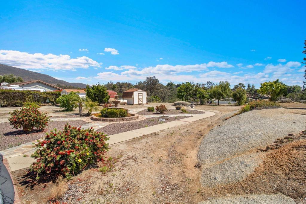 2577 Starkey Way Alpine, CA 91901 - Photo 40 of 54