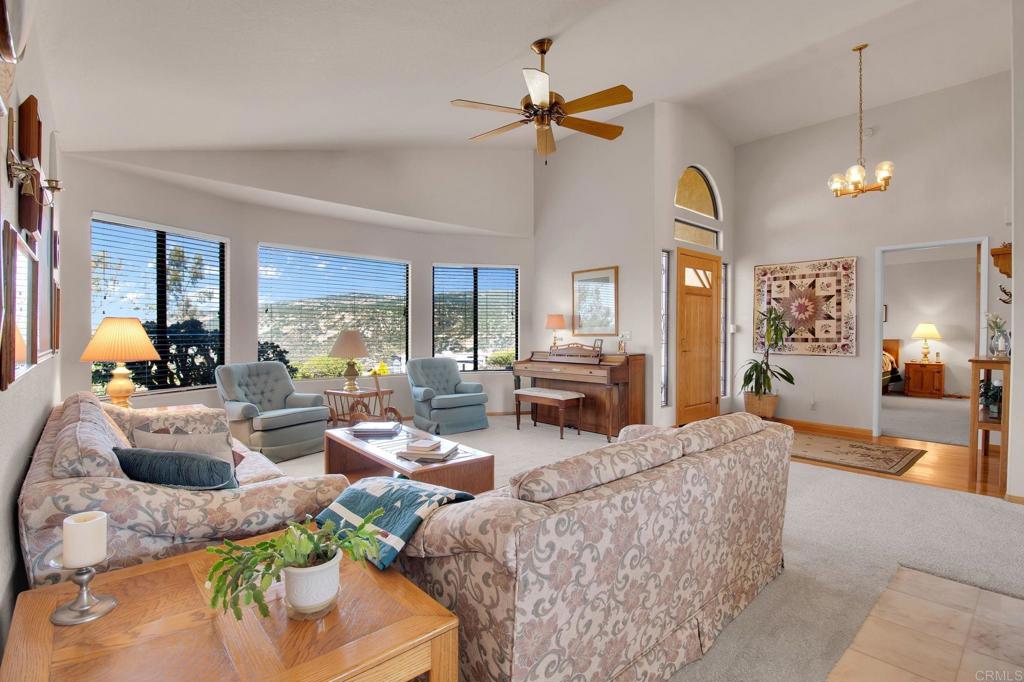 2577 Starkey Way Alpine, CA 91901 - Photo 6 of 54