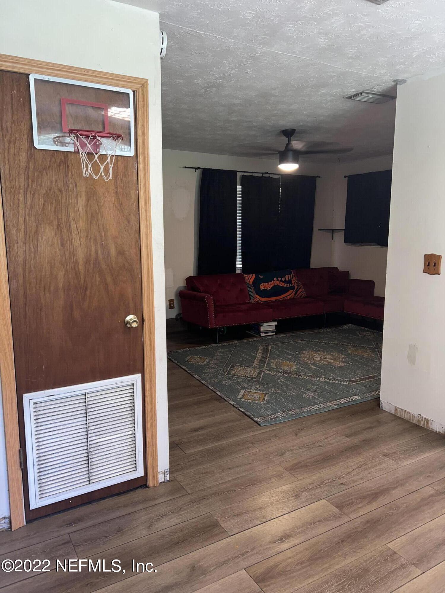 120 Kelly Smith School Road Palatka, FL 32177 - Photo 6 of 17 a view of livingroom with furniture