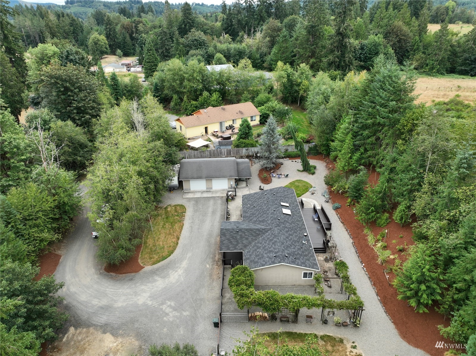 261 Umiker Road Castle Rock, WA 98611 - Photo 3 of 38 Gallery Image 3