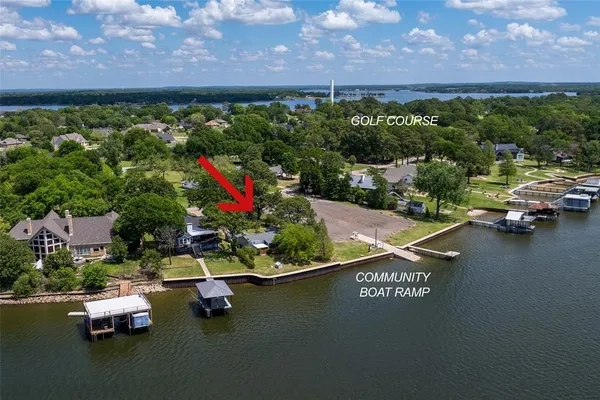$699,000 | 167 Shoreline Drive, Malakoff, TX 75148
