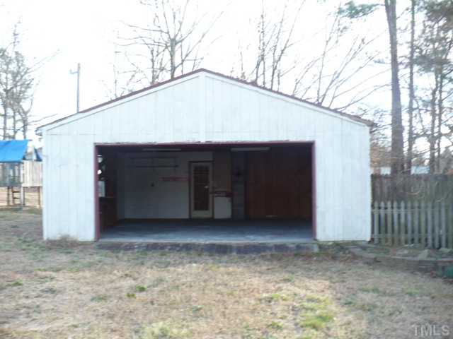 4132 Iverson Street Raleigh, NC 27604 - Photo 4 of 10 Gallery Image 4