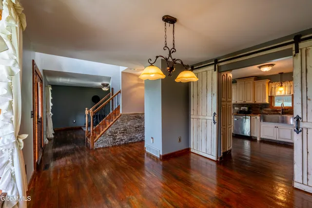 $679,900 | 31 Safford Road, Argyle, NY 12809