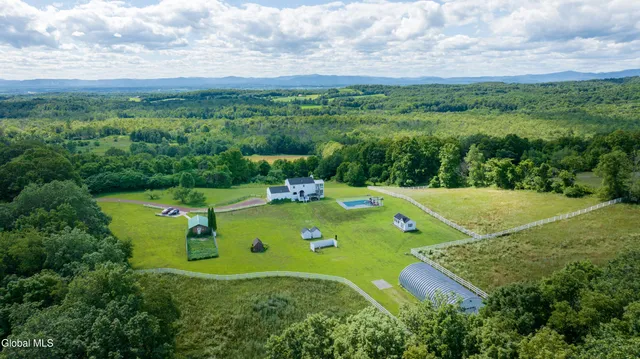 $679,900 | 31 Safford Road, Argyle, NY 12809