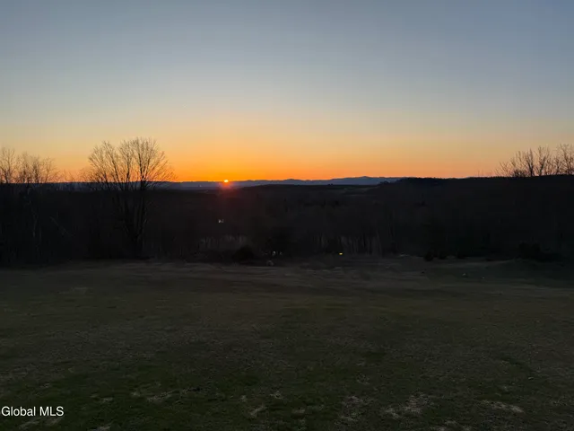 $679,900 | 31 Safford Road, Argyle, NY 12809