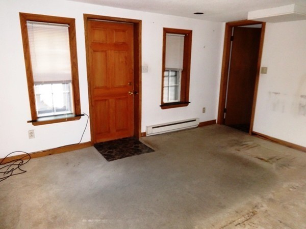 184 Maple Street, Unit 2 Danvers, MA 01923 - Photo 8 of 10 Gallery Image 8