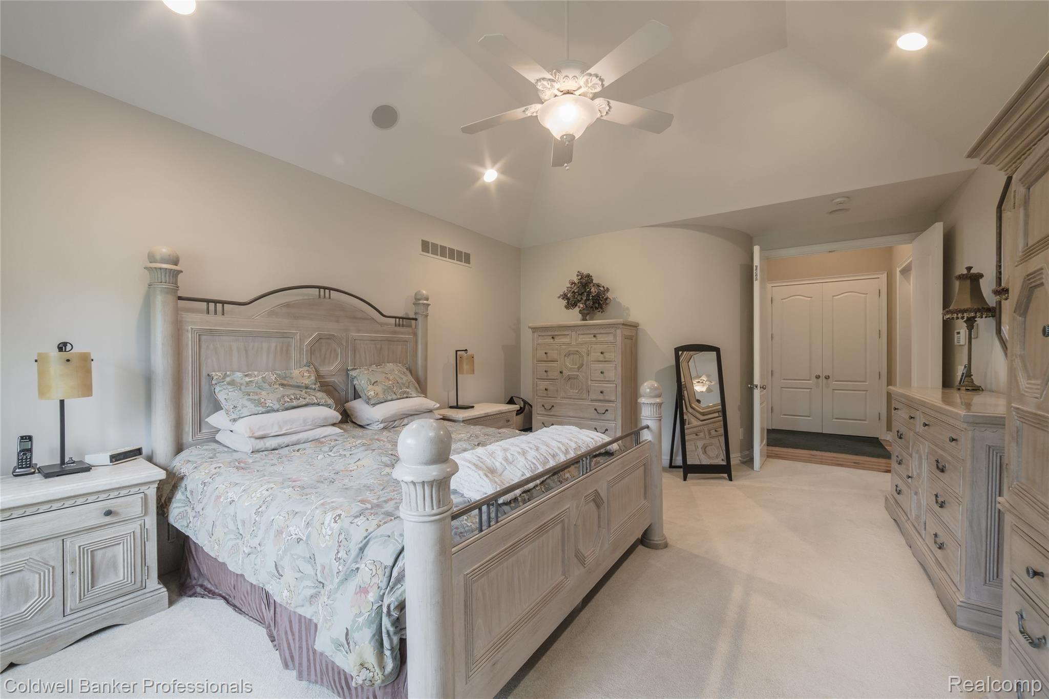 6998 Oakhurst Ridge Road Clarkston, MI 48348 - Photo 37 of 80 6998 OakhurstRidge-37.jpg