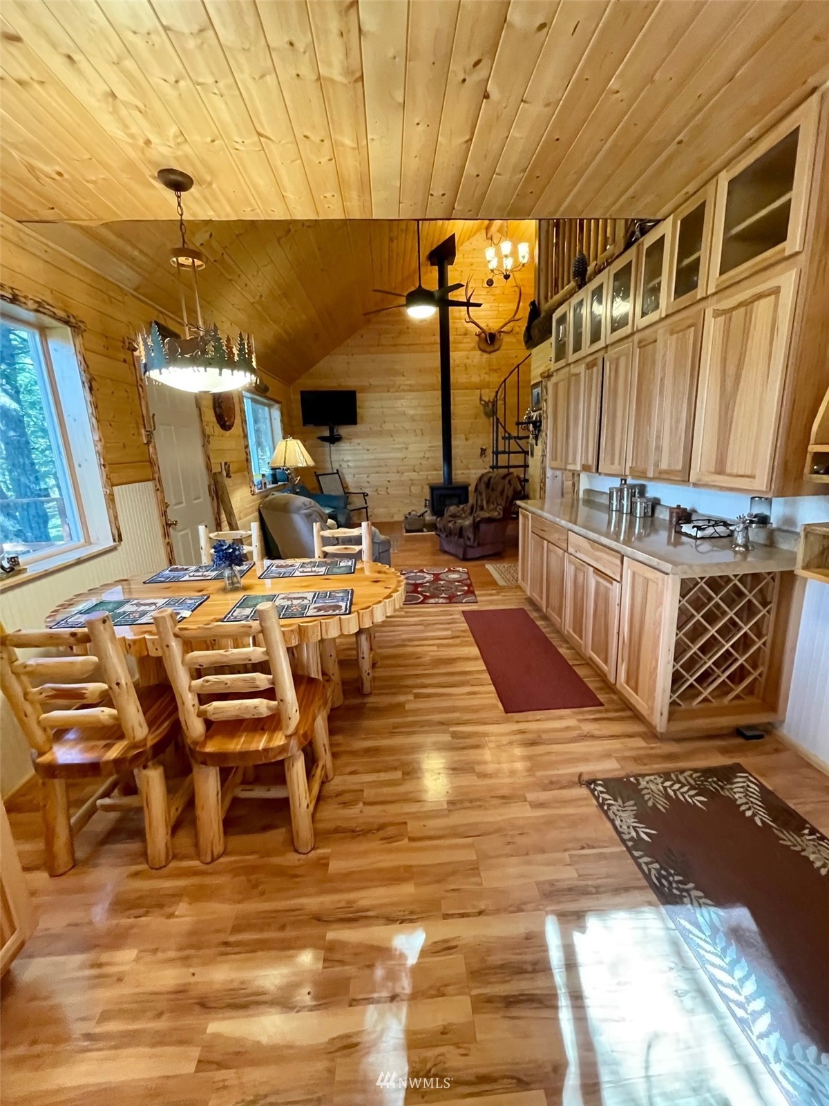 2492 Blacksnake Ridge Road Waitsburg, WA 99361 - Photo 3 of 40 Gallery Image 3