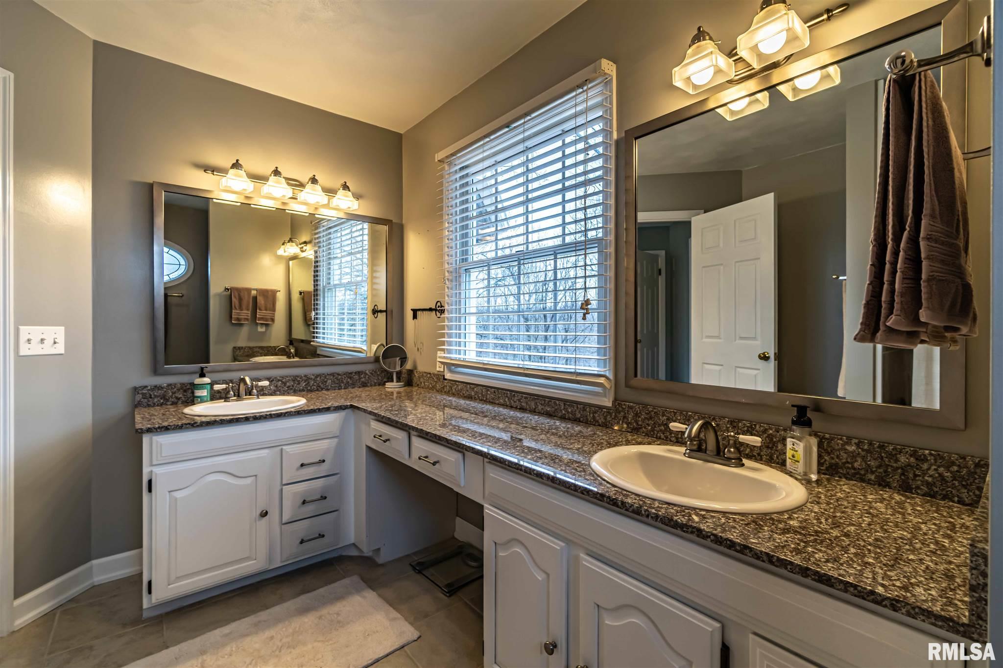 11933 North Hickory Grove Road Dunlap, IL 61525 - Photo 25 of 44 Gallery Image 25