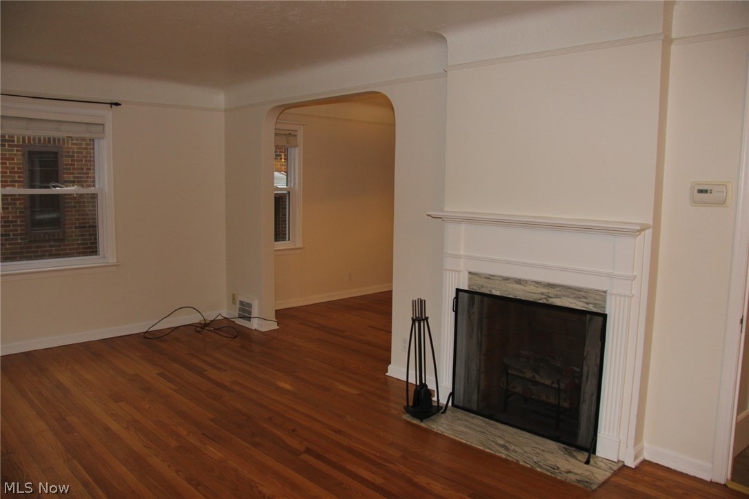 3545 Radcliffe Road Cleveland Heights, OH 44121 - Photo 3 of 13