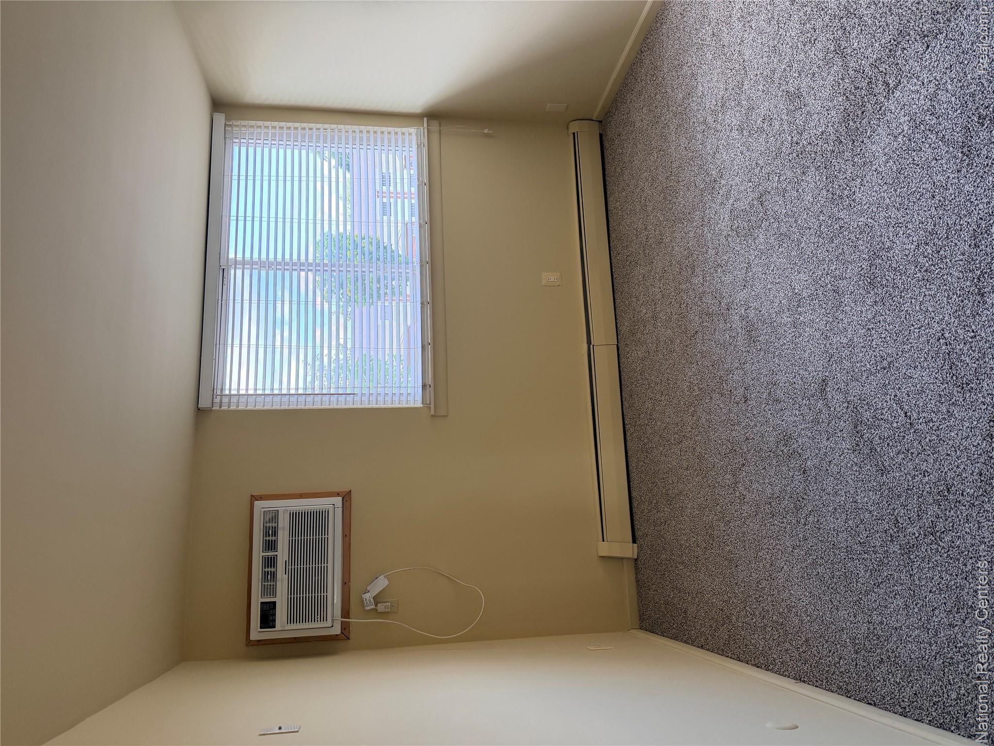 4913 Crooks Road, Unit G4 Royal Oak, MI 48073 - Photo 15 of 19 14_Bed with AC.JPG