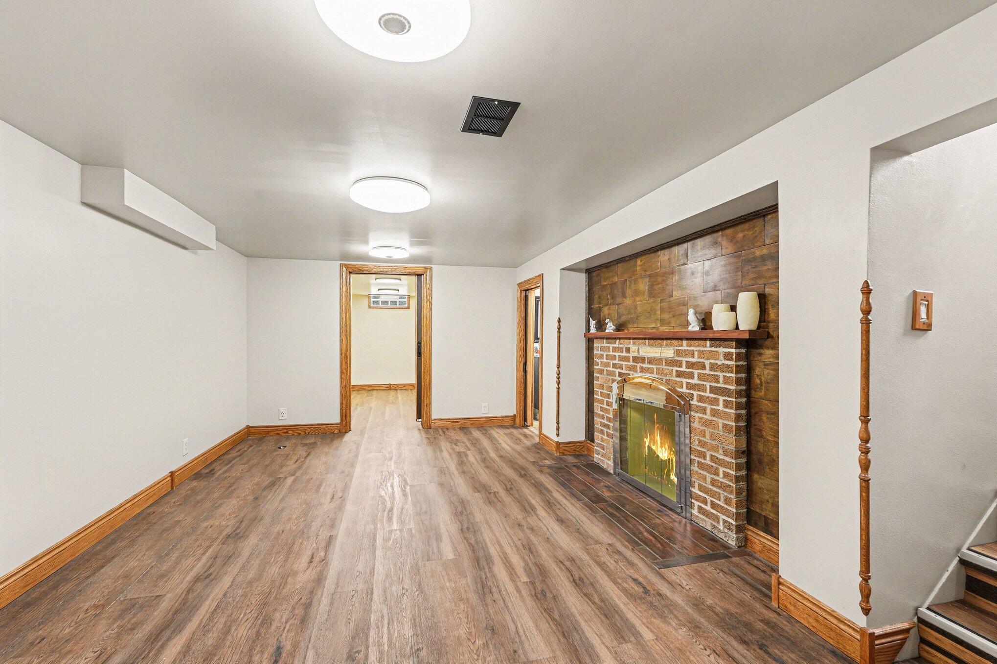 739 Old Gate Road Northwest Grand Rapids, MI 49504 - Photo 19 of 34 020_file_3589