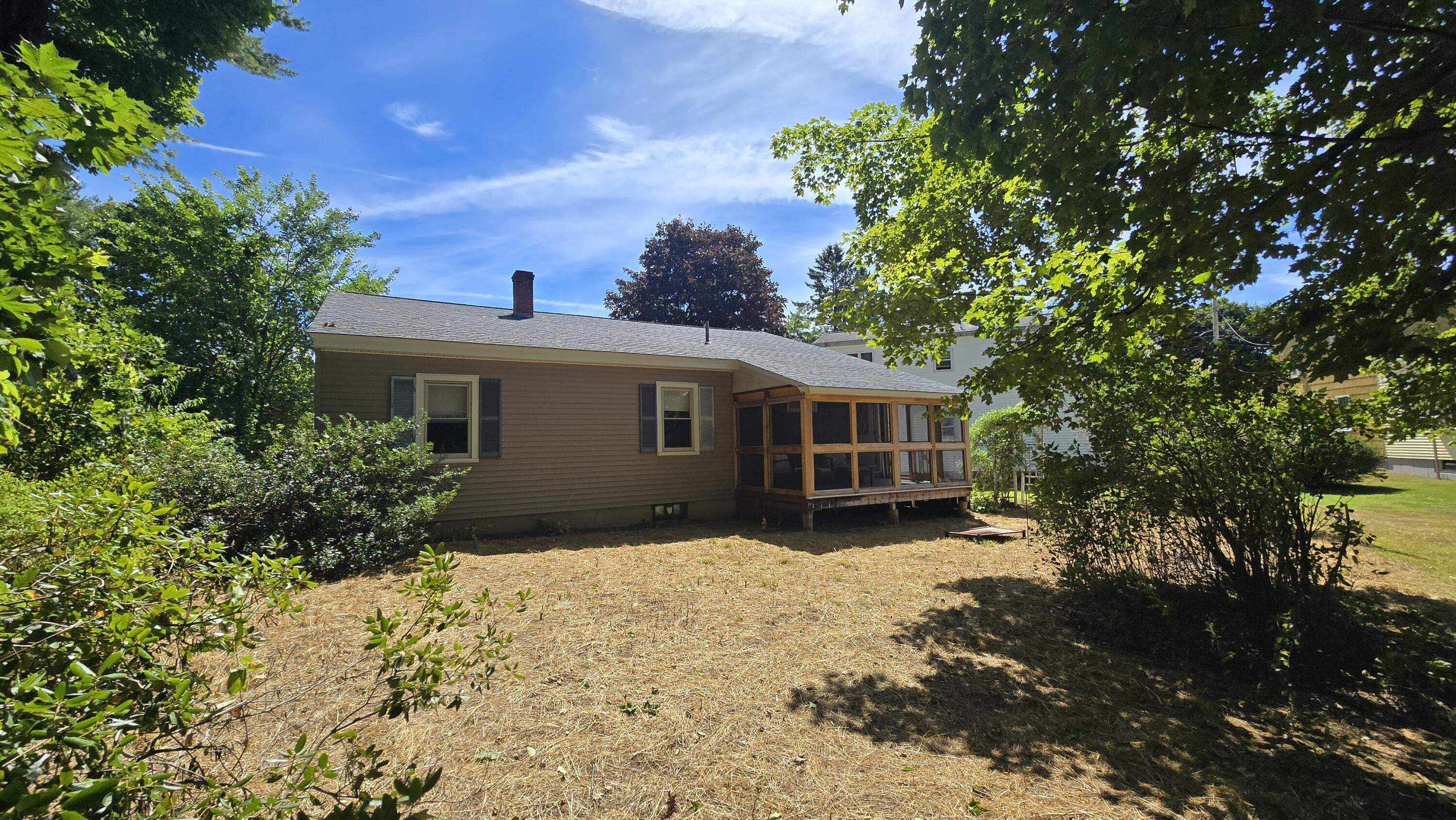 64 Laurier Street Lewiston, ME 04240 - Photo 5 of 35 20250818_120012