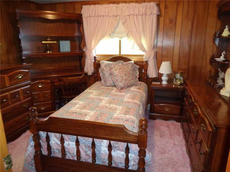 25 Carlisle Road Transfer, PA 16154 - Photo 16 of 16 Bedroom.