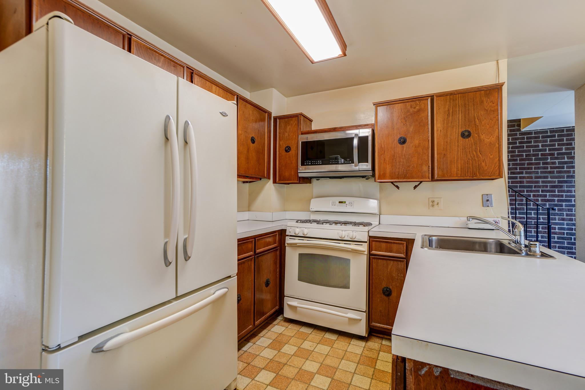 8138 Inverness Ridge Road Potomac, MD 20854 - Photo 18 of 45