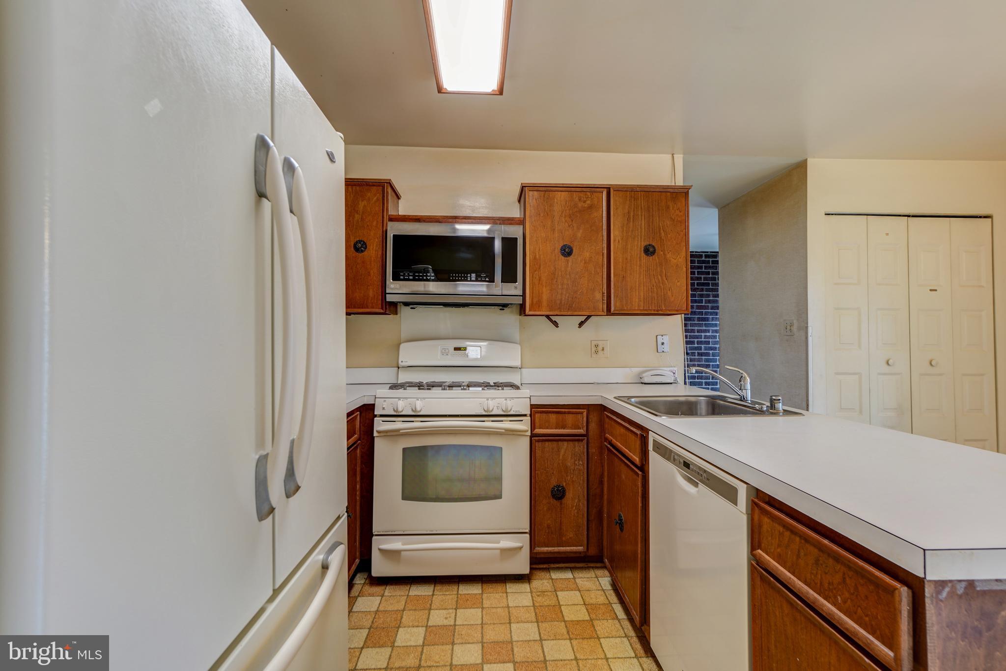 8138 Inverness Ridge Road Potomac, MD 20854 - Photo 19 of 45