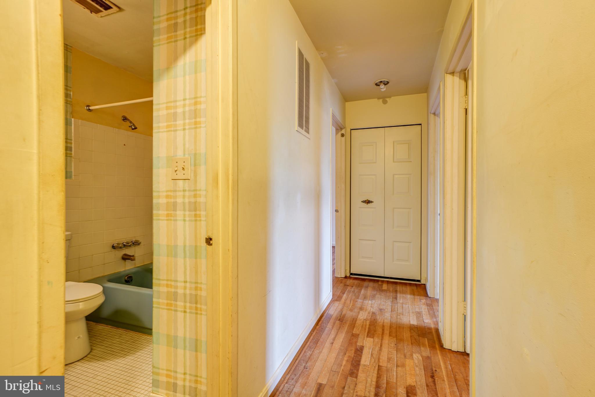 8138 Inverness Ridge Road Potomac, MD 20854 - Photo 21 of 45