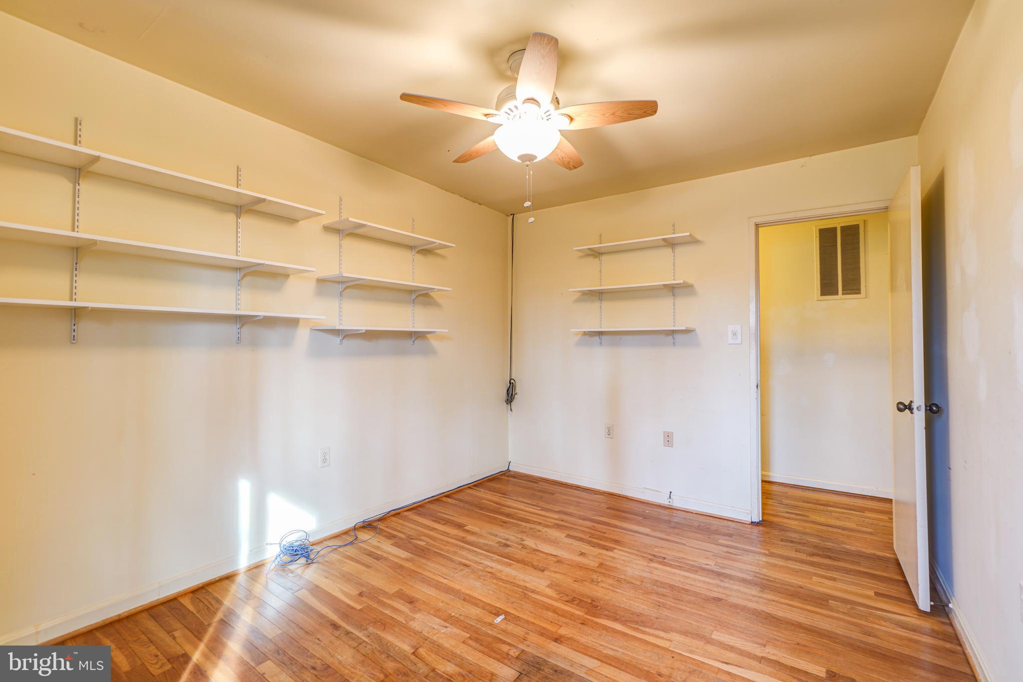 8138 Inverness Ridge Road Potomac, MD 20854 - Photo 31 of 45