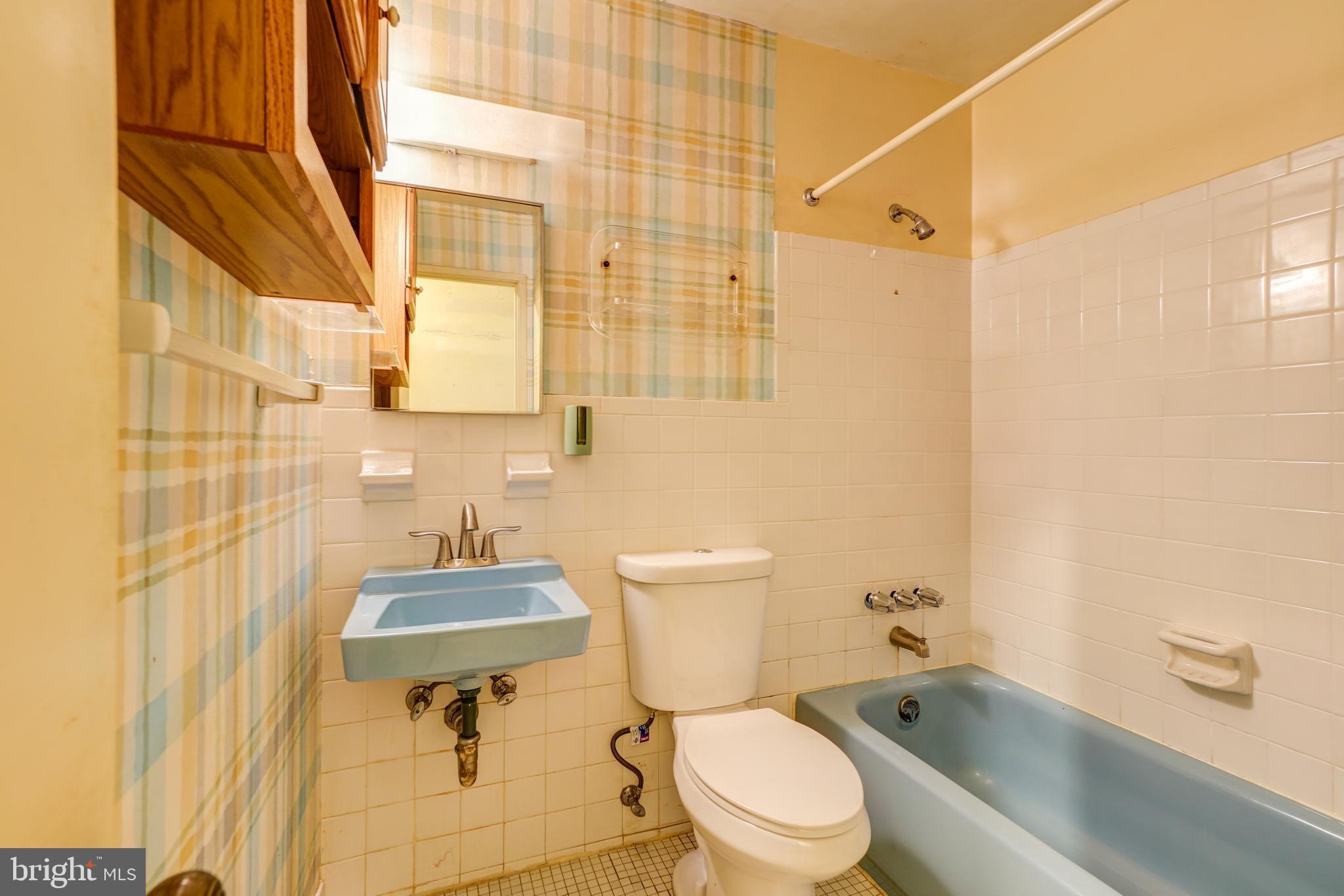 8138 Inverness Ridge Road Potomac, MD 20854 - Photo 32 of 45