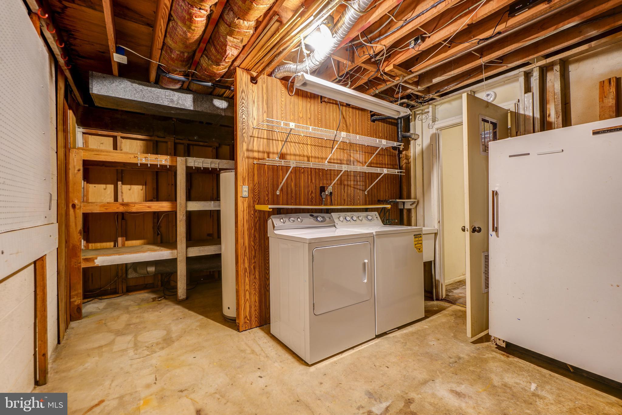 8138 Inverness Ridge Road Potomac, MD 20854 - Photo 42 of 45