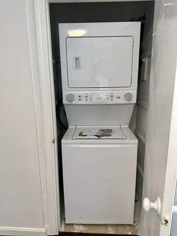 $2,300 | 90 Brooks Street, Unit 1, Boston, MA 02128