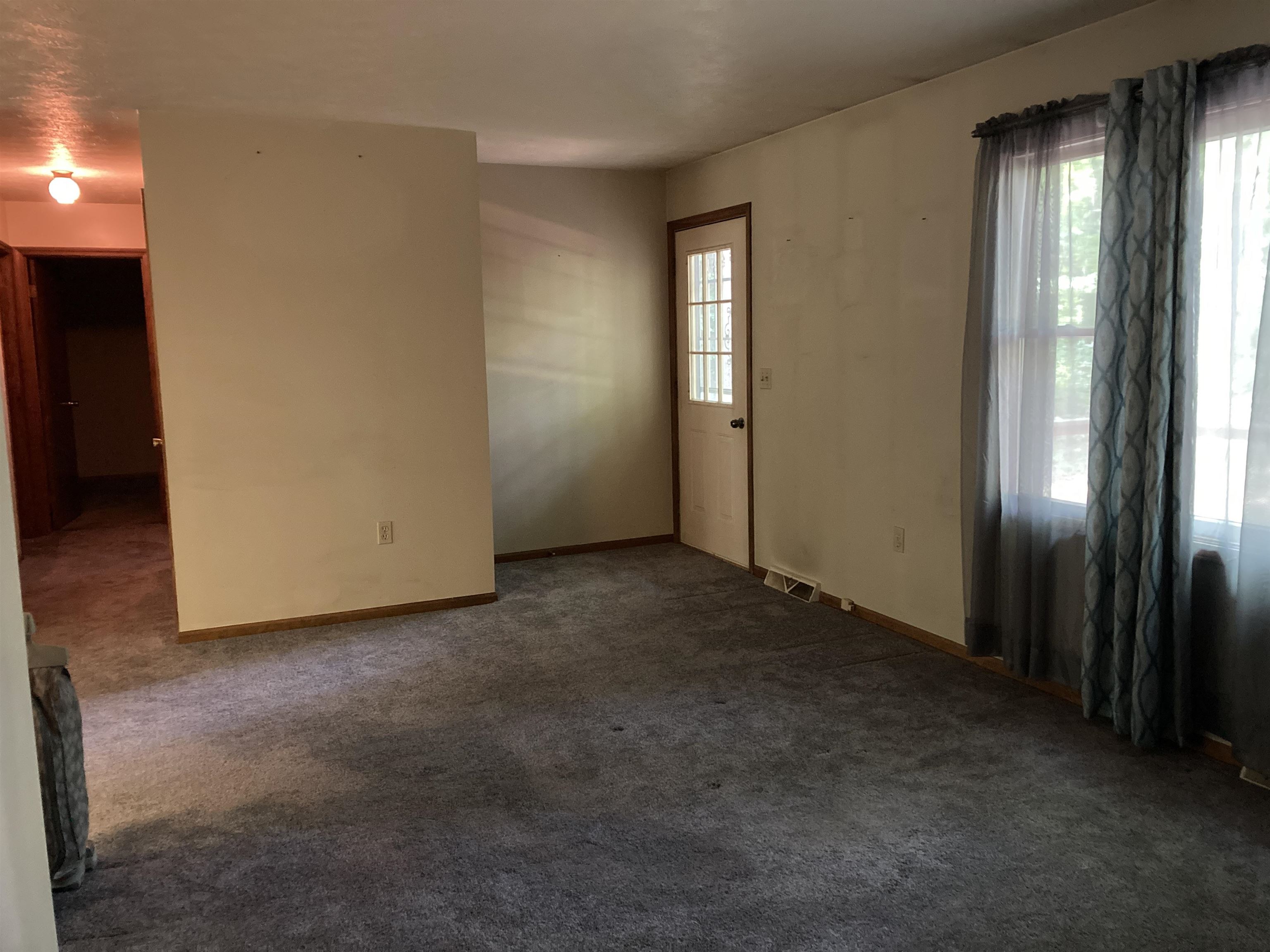 653 South Morrison Road West Branch, MI 48661 - Photo 8 of 44 1935316-3b64d16c-a595-4e48-a285-5f7b986dc450.JPG